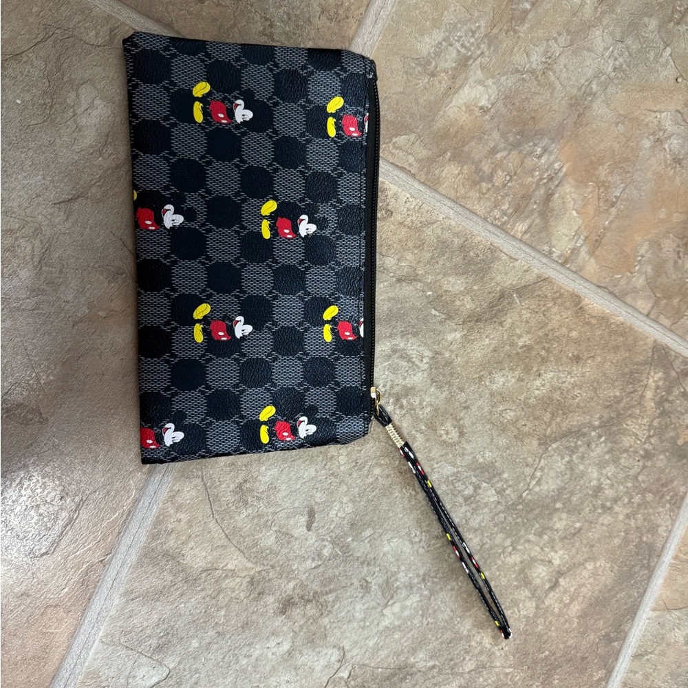 Mickey Mouse Wallet - Picture 2 of 2